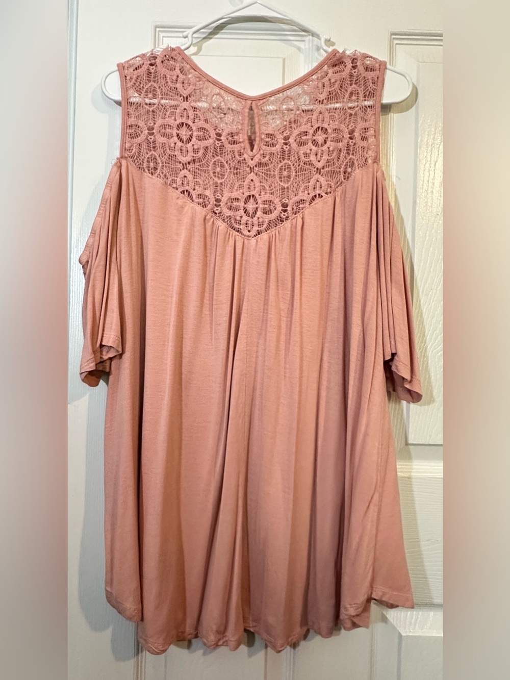 Cold Shoulder Top - Picture 3 of 4